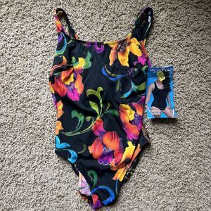 Inches Away One Piece Swimsuit NWT Size 10 Tummy Control Tropical Floral X Back